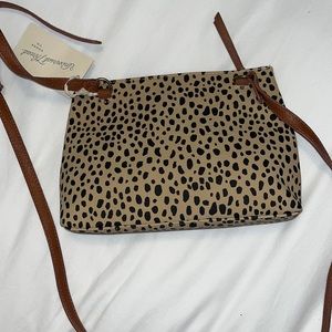 NWT universal thread cross body